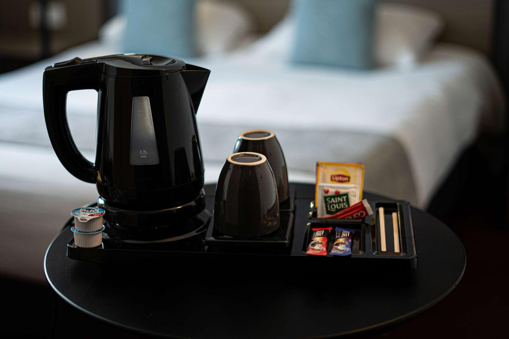 Sure Hotel By Best Western Les Portes De มงโตบ็อง ภายนอก รูปภาพ