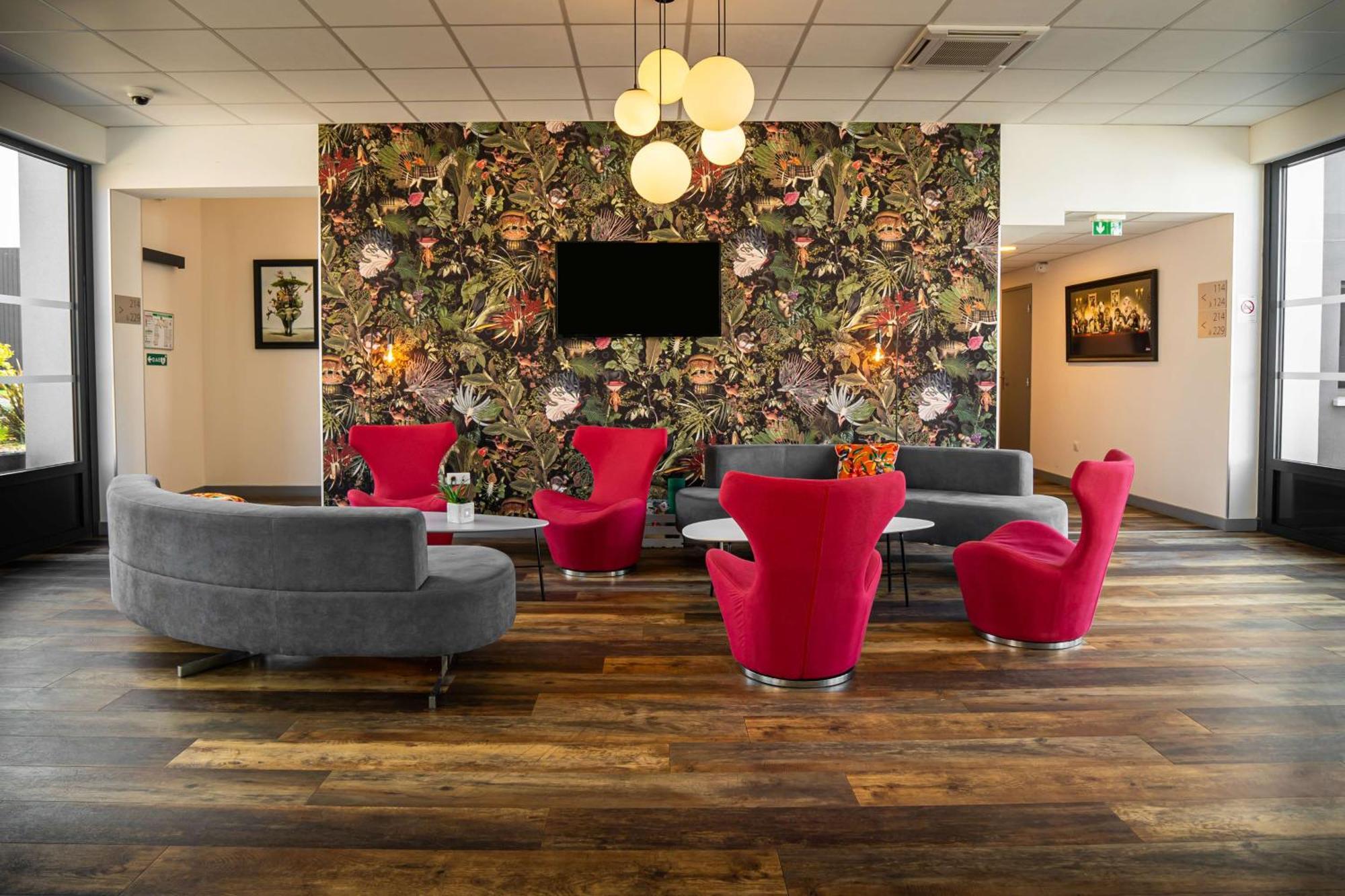 Sure Hotel By Best Western Les Portes De มงโตบ็อง ภายนอก รูปภาพ